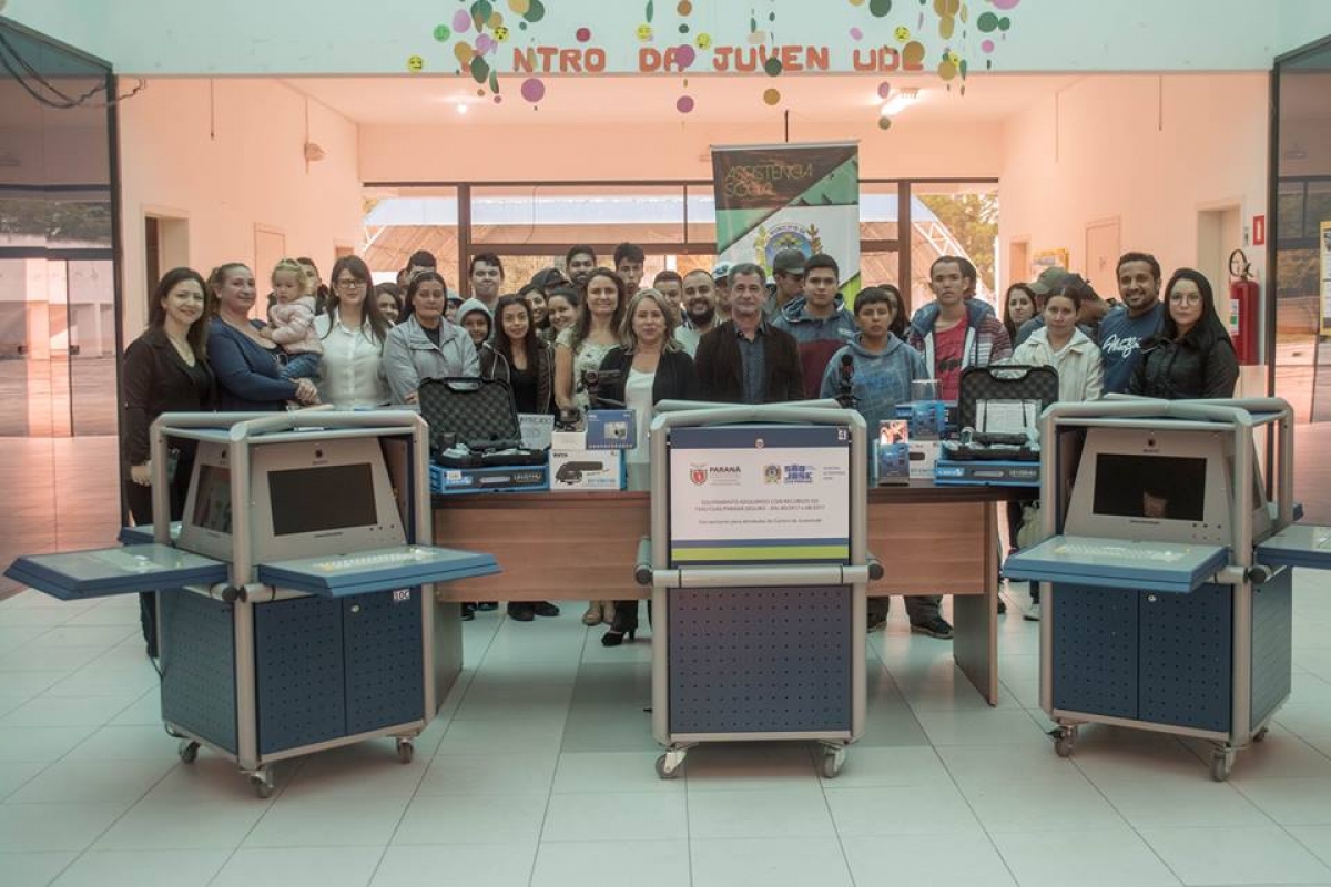 Centro da Juventude recebe novos equipamentos e entrega certificados em SJP